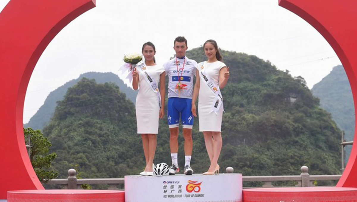 【世巡賽·環(huán)廣西】快步地板車隊，快人一步，豪奪3連冠 12